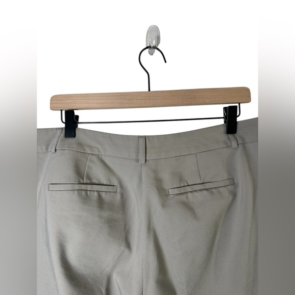 Apt. 9 Women’s Straight Leg Dress Pants Beige 14P Petite - Picture 7 of 8